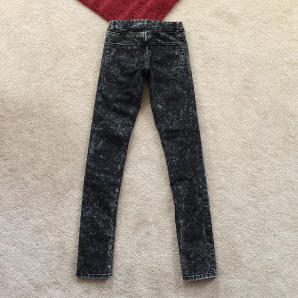 Divided By H&M 2 Acid Wash Skinny Jean W 23 x I 30 - Picture 3 of 5